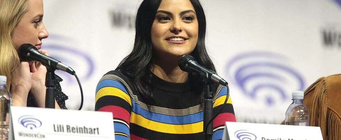 Camila Mendes