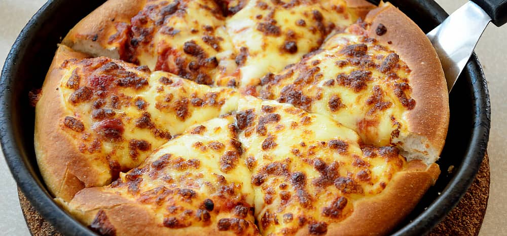 National Cheese Pizza Day (September 5th) | Days Of The Year