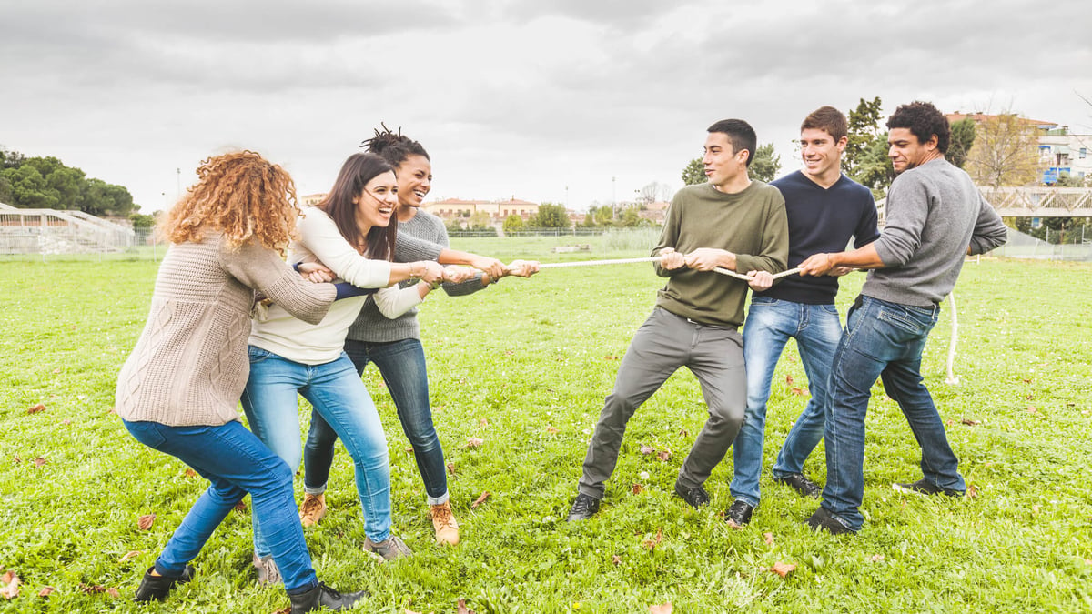 What is tug in tug of shop war